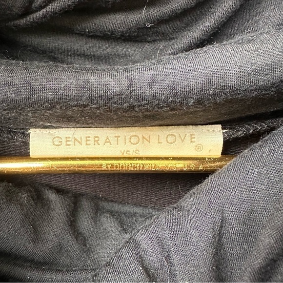 Generation Love Funnel Neck Oversized Sweater XS/S - Picture 7 of 9